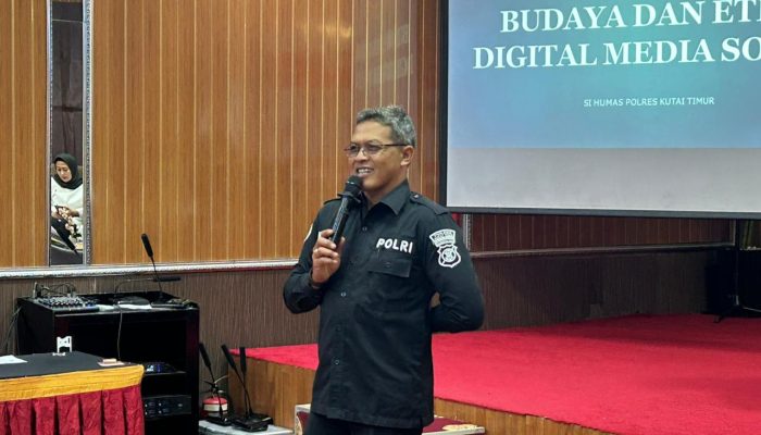 Pelajar Kutim Dapat Pembekalan Literasi Digital dari Polres dan Kesbangpol Kaltim